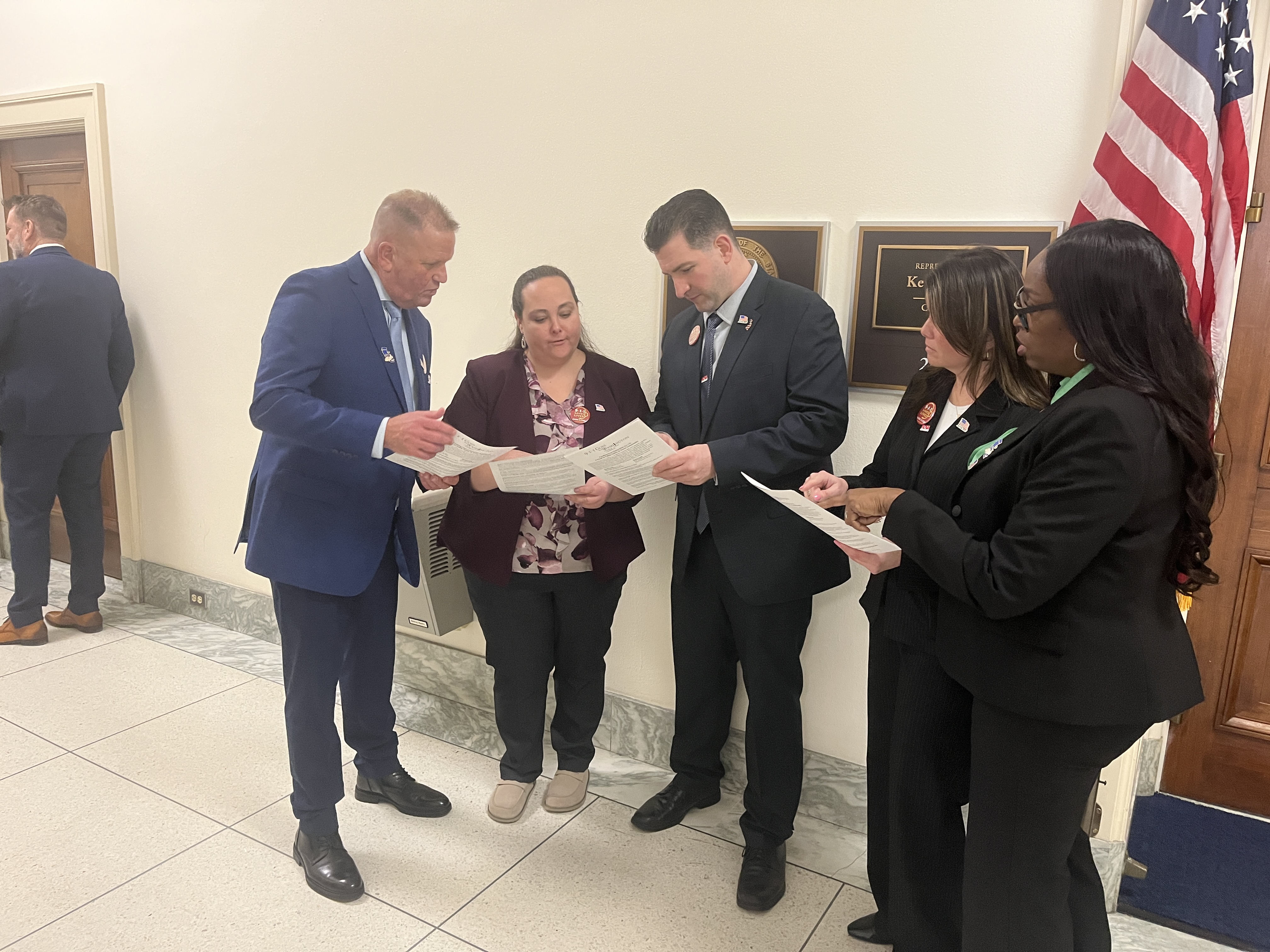 AFSCME members answer the call to demand respect and recognition for 911 dispatchers 